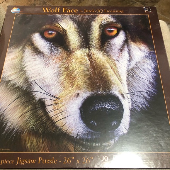 Puzzle New in Box Wolf 26” X 26” - Picture 1 of 5